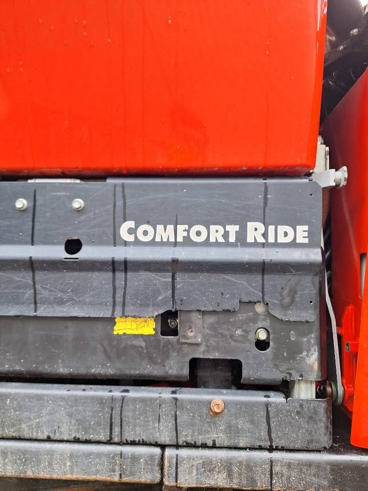 Komatsu 875 - Kihordó: 4 kép. Komatsu 875 - Kihordó: 4 kép.