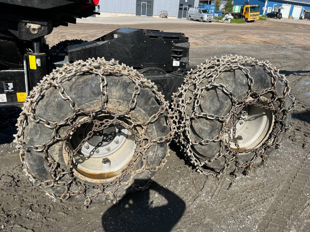 Fakitermelő gép Komatsu 901: 19 kép.