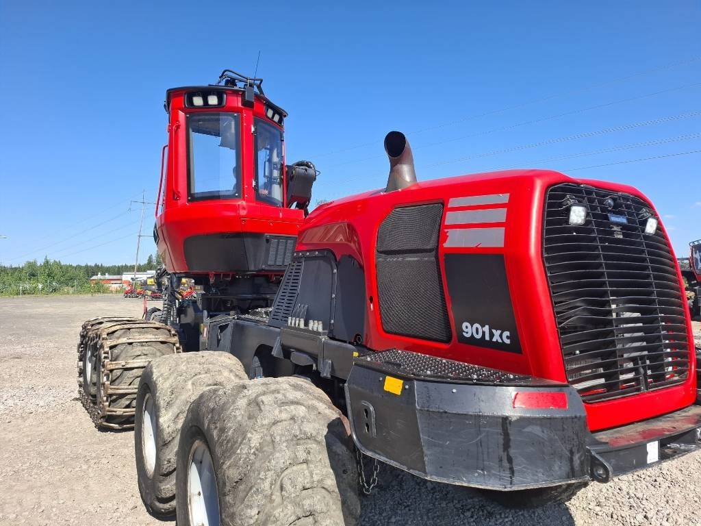 Fakitermelő gép Komatsu 901 XC: 9 kép. Fakitermelő gép Komatsu 901 XC: 9 kép.