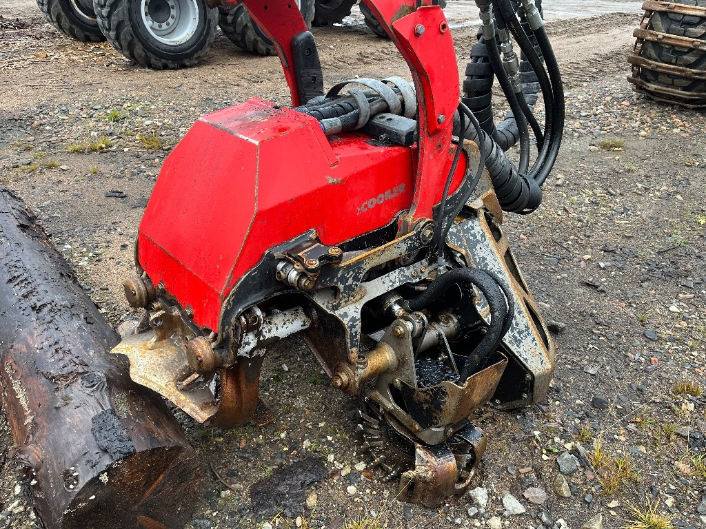 Komatsu 931 - Fakitermelő gép: 5 kép. Komatsu 931 - Fakitermelő gép: 5 kép.