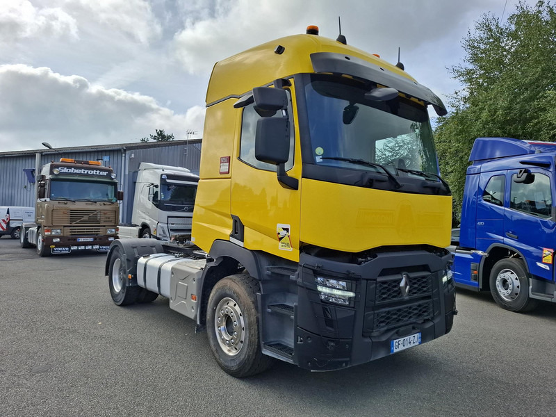 Renault C Cab 2.5 - Nyergesvontató: 2 kép. Renault C Cab 2.5 - Nyergesvontató: 2 kép.