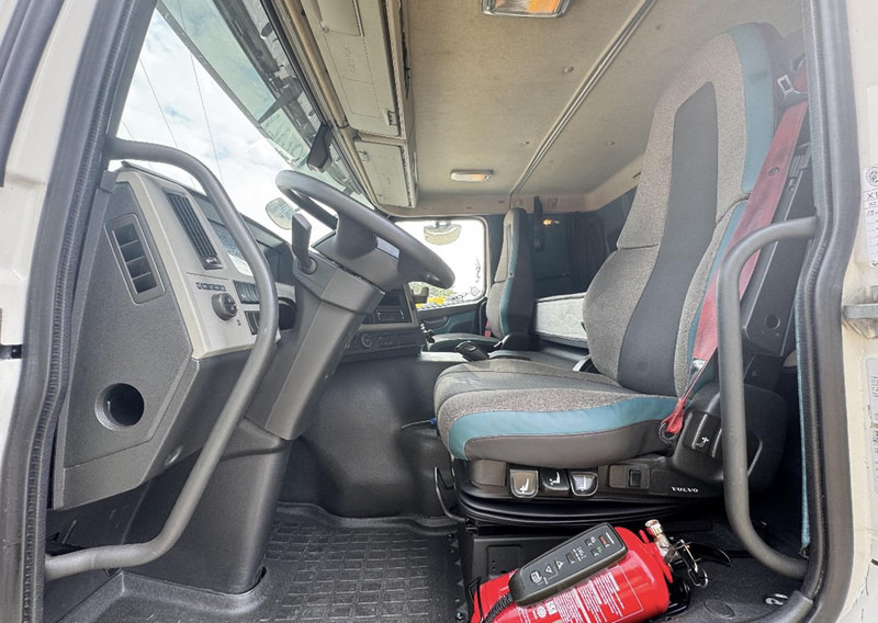 Volvo FM - Nyergesvontató: 5 kép. Volvo FM - Nyergesvontató: 5 kép.