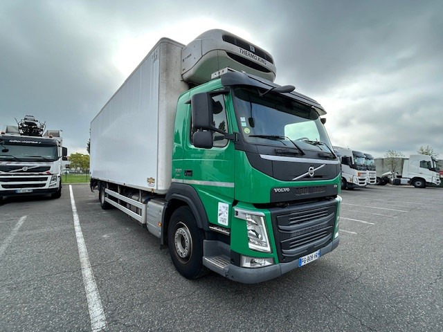 Volvo FM - Hűtős teherautó: 2 kép. Volvo FM - Hűtős teherautó: 2 kép.