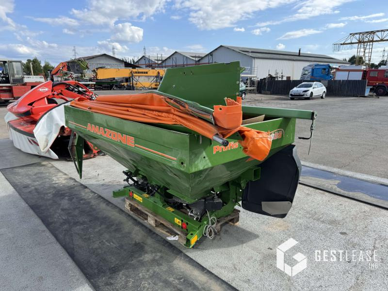 Amazone ZA-M PROFIS 3001 - Műtrágyaszóró: 4 kép. Amazone ZA-M PROFIS 3001 - Műtrágyaszóró: 4 kép.