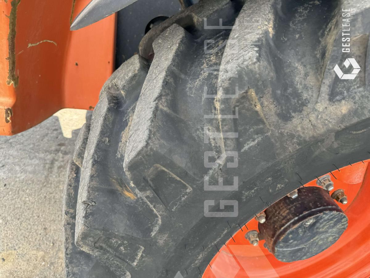 Tolóoszlopos targoncá BOBCAT T40180: 9 kép.