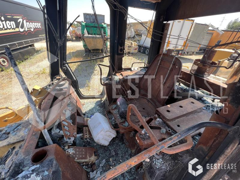 Caterpillar 953C lízing Caterpillar 953C: 6 kép. Caterpillar 953C lízing Caterpillar 953C: 6 kép.