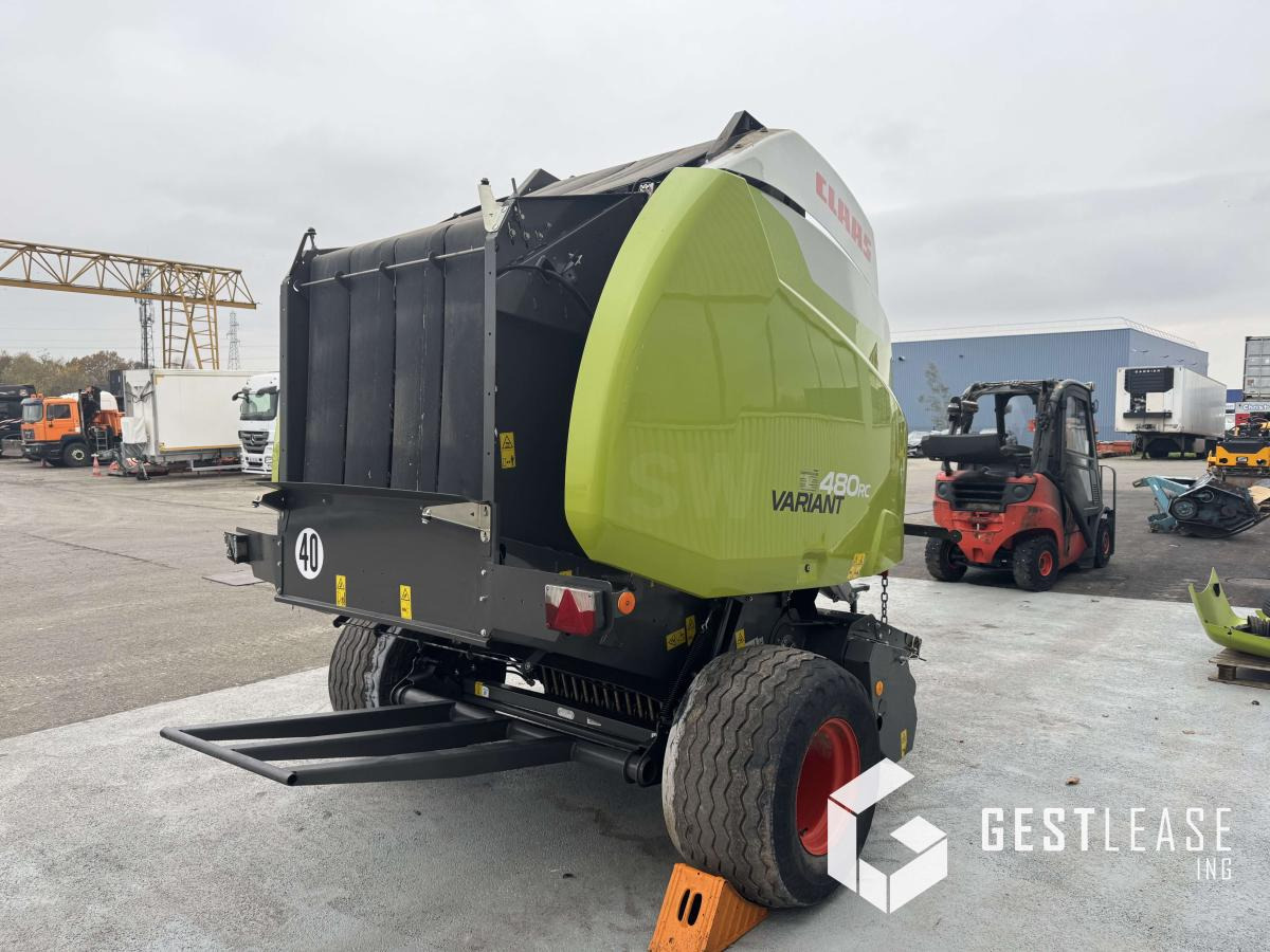 Claas VARIANT 480 RC - Bálázó: 3 kép. Claas VARIANT 480 RC - Bálázó: 3 kép.