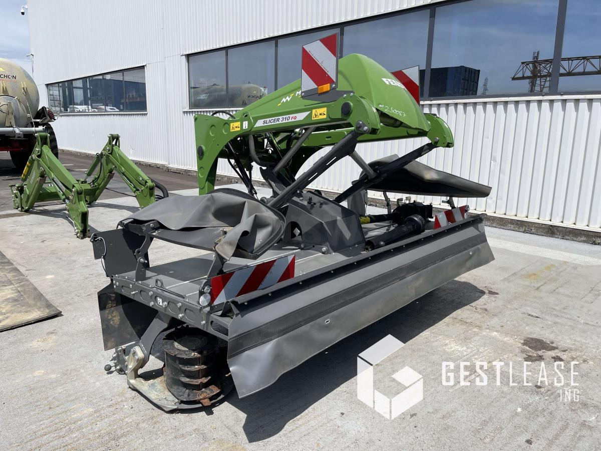 Fendt SLICER 310 FQ - Fűkasza: 2 kép. Fendt SLICER 310 FQ - Fűkasza: 2 kép.