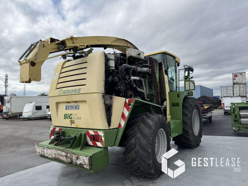 KRONE BIG X850 - Önjáró szecskázógép: 3 kép. KRONE BIG X850 - Önjáró szecskázógép: 3 kép.