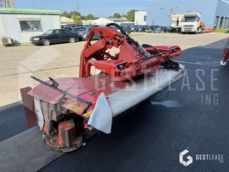 KUHN GMD3125FF - Fűkasza: 3 kép. KUHN GMD3125FF - Fűkasza: 3 kép.