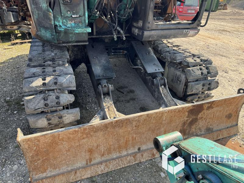 Lánctalpas kotró Kobelco SK140: 10 kép.