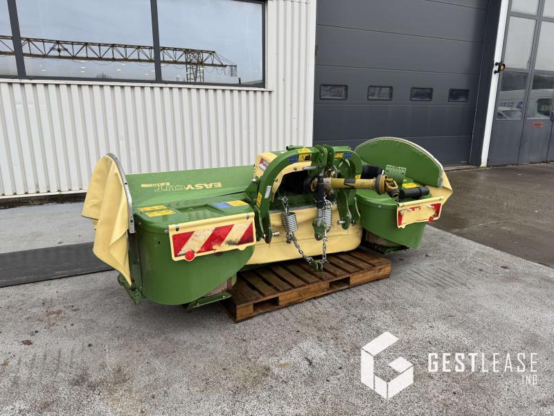 Krone EASY CUT F320 - Fűkasza: 1 kép. Krone EASY CUT F320 - Fűkasza: 1 kép.