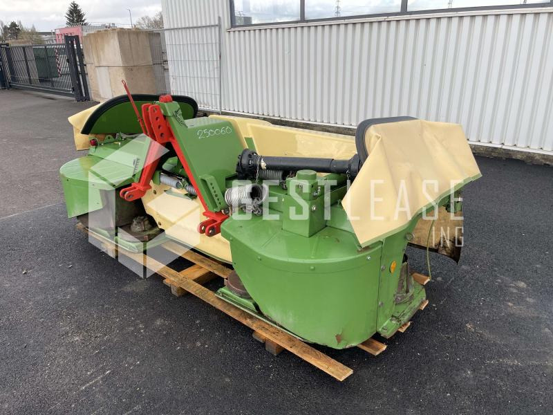 Krone EasyCut F320 - Fűkasza: 1 kép. Krone EasyCut F320 - Fűkasza: 1 kép.