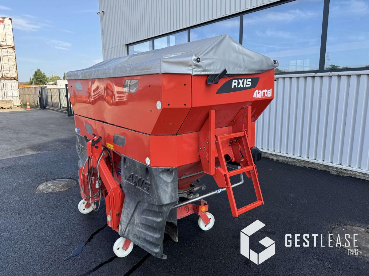 Kuhn AXIS 40.2 - Műtrágyaszóró: 2 kép. Kuhn AXIS 40.2 - Műtrágyaszóró: 2 kép.