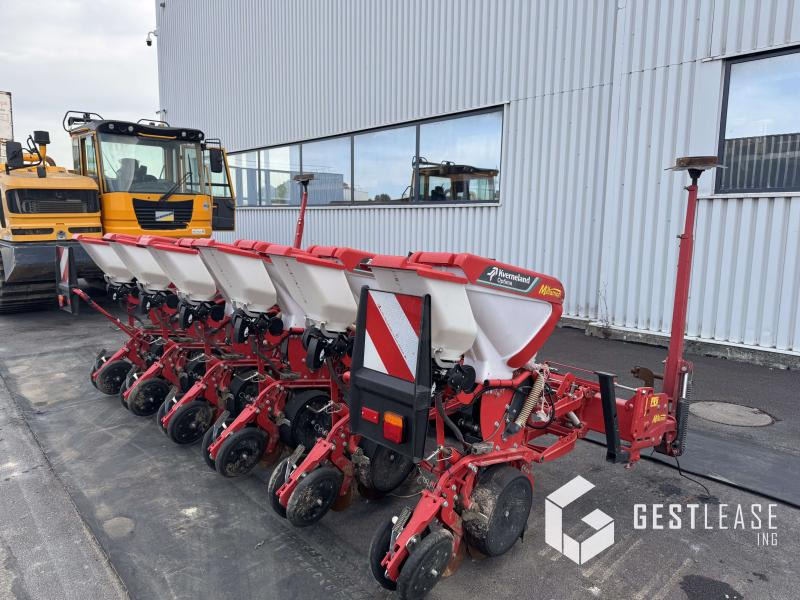 Kverneland OPTIMA 5 HD2 - Precíziós vetőgép: 2 kép. Kverneland OPTIMA 5 HD2 - Precíziós vetőgép: 2 kép.