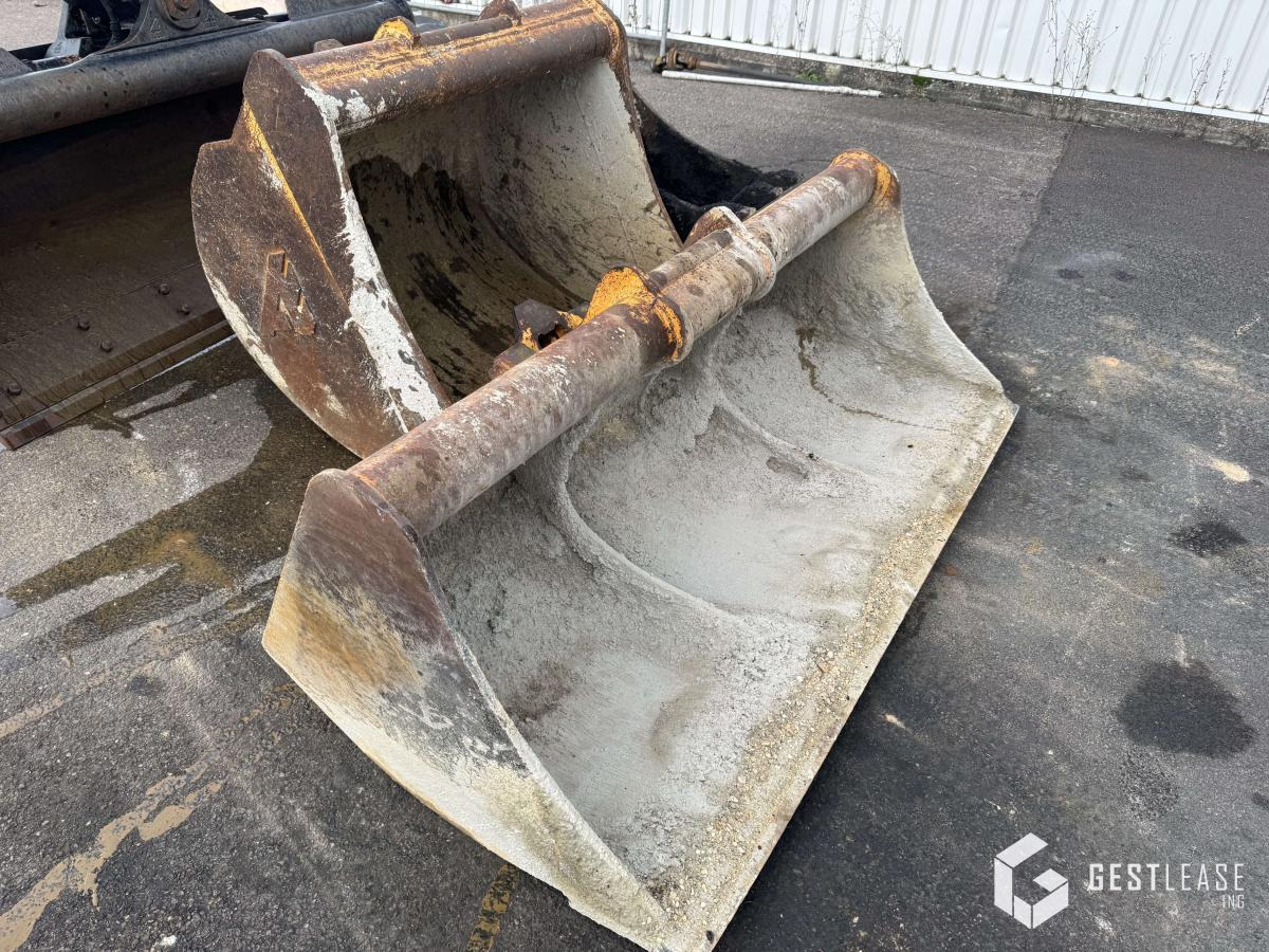 Gumikerekes kotró Liebherr A312 Litronic: 11 kép. Gumikerekes kotró Liebherr A312 Litronic: 11 kép.