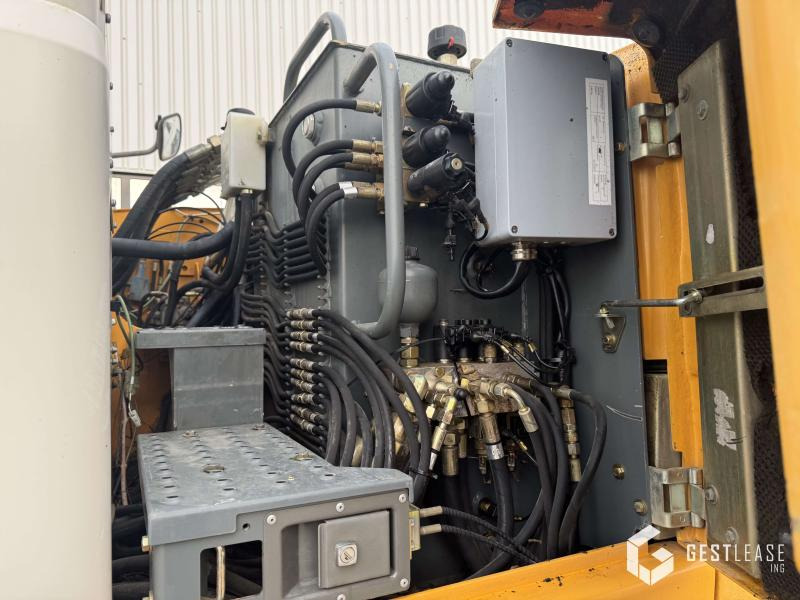 Gumikerekes kotró Liebherr A312 Litronic: 16 kép. Gumikerekes kotró Liebherr A312 Litronic: 16 kép.