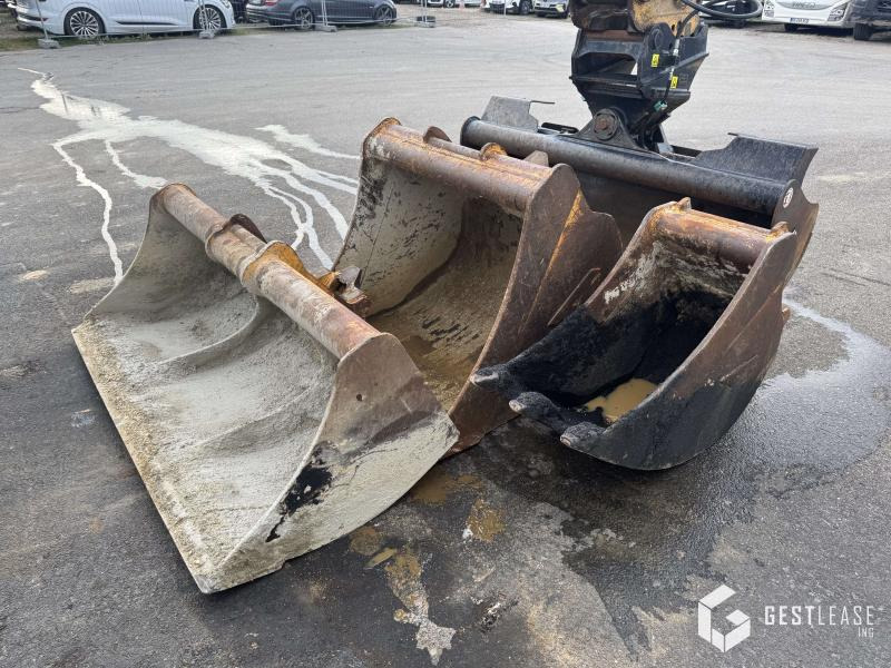 Gumikerekes kotró Liebherr A312 Litronic: 7 kép. Gumikerekes kotró Liebherr A312 Litronic: 7 kép.