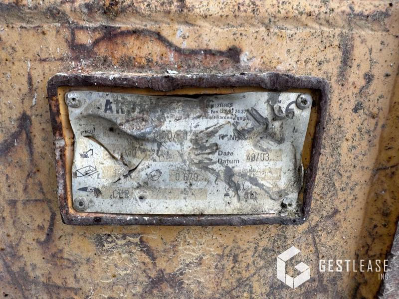 Gumikerekes kotró Liebherr A312 Litronic: 10 kép. Gumikerekes kotró Liebherr A312 Litronic: 10 kép.