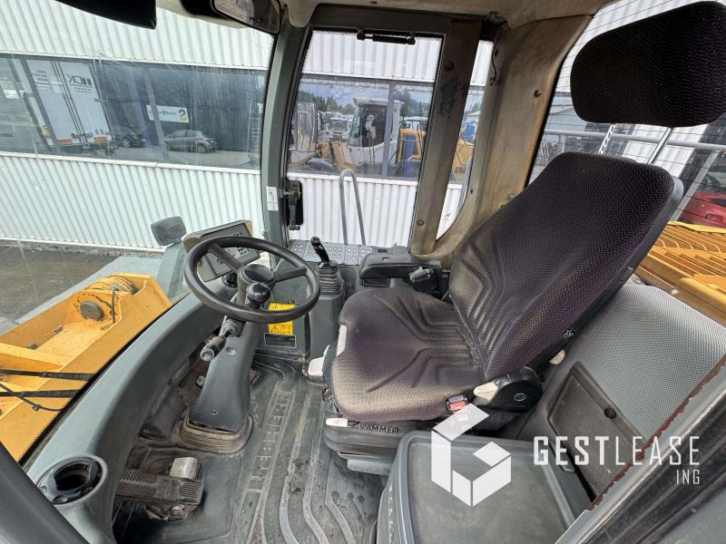 Gumikerekes homlokrakodó Liebherr L556: 9 kép. Gumikerekes homlokrakodó Liebherr L556: 9 kép.