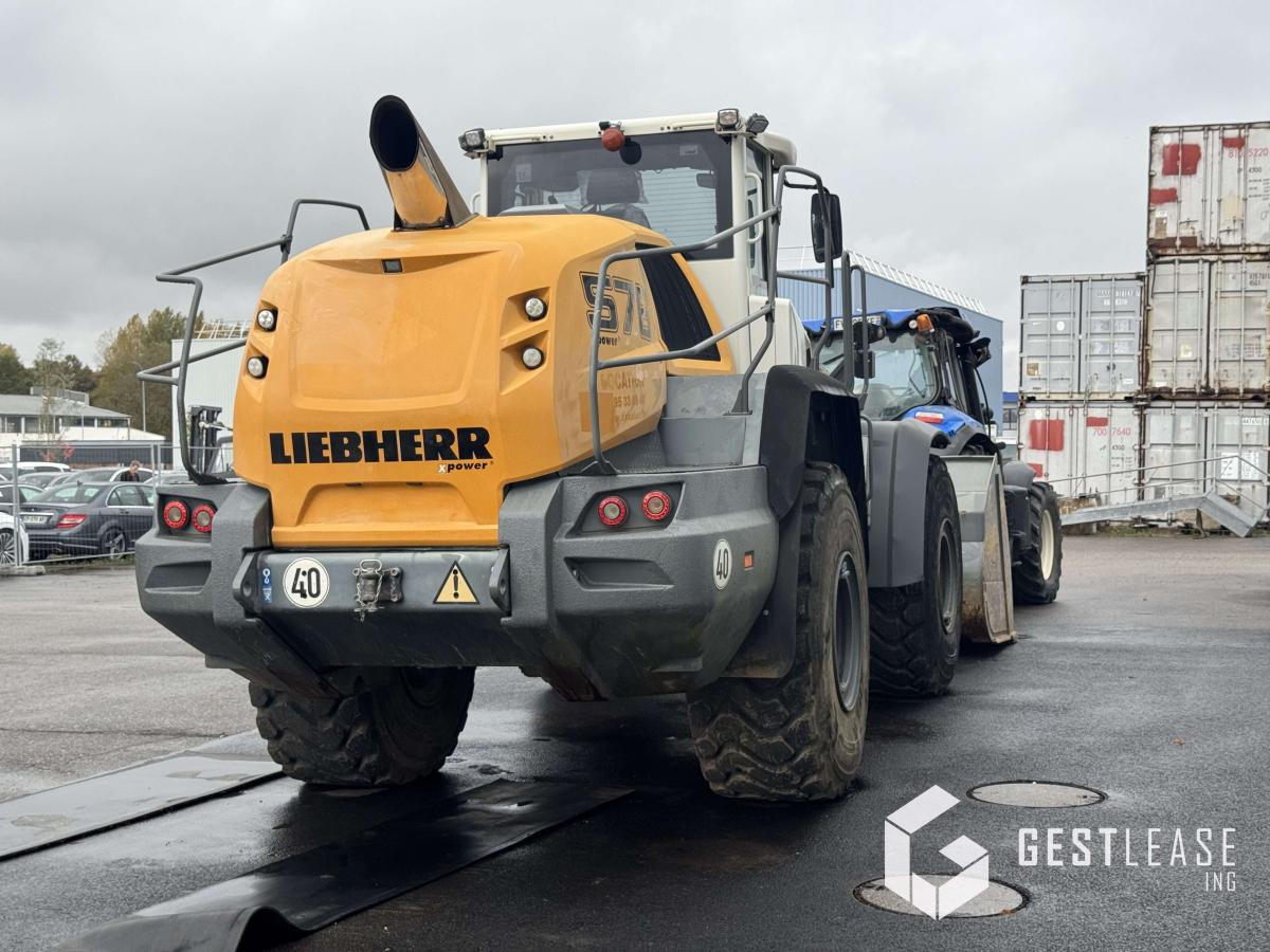 Liebherr L576 XPOWER - Gumikerekes homlokrakodó: 5 kép. Liebherr L576 XPOWER - Gumikerekes homlokrakodó: 5 kép.