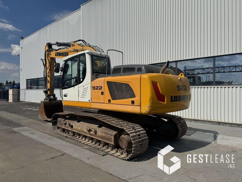 Liebherr R922SLC - Lánctalpas kotró: 2 kép. Liebherr R922SLC - Lánctalpas kotró: 2 kép.