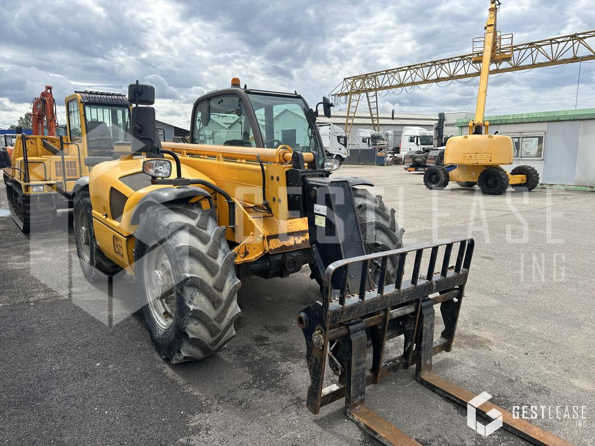 Manitou MT932 - Teleszkópos rakodó: 4 kép. Manitou MT932 - Teleszkópos rakodó: 4 kép.
