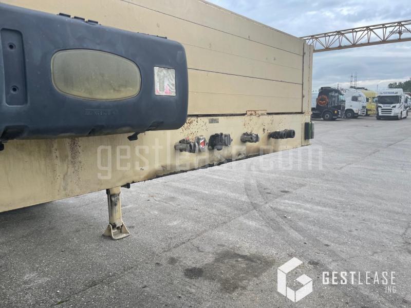 Masso PORTE SILOS - Félpótkocsi cserefelépítményes: 5 kép. Masso PORTE SILOS - Félpótkocsi cserefelépítményes: 5 kép.