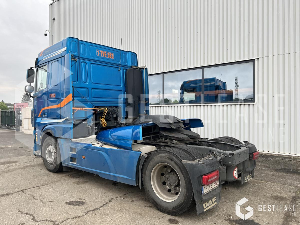 DAF XF450 FT - Nyergesvontató: 2 kép. DAF XF450 FT - Nyergesvontató: 2 kép.