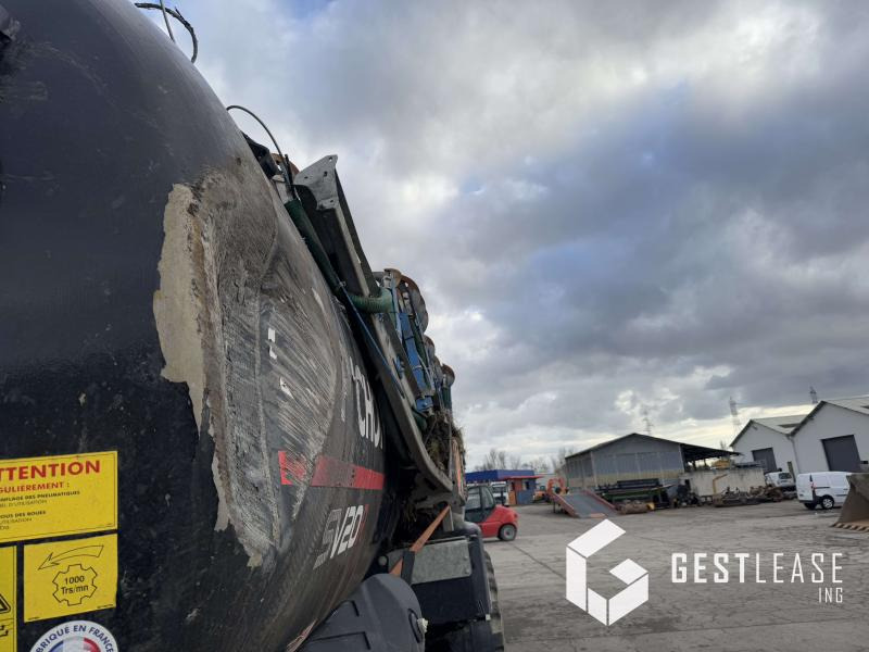 Szippantó tartálykocsi Pichon SV20R: 25 kép.