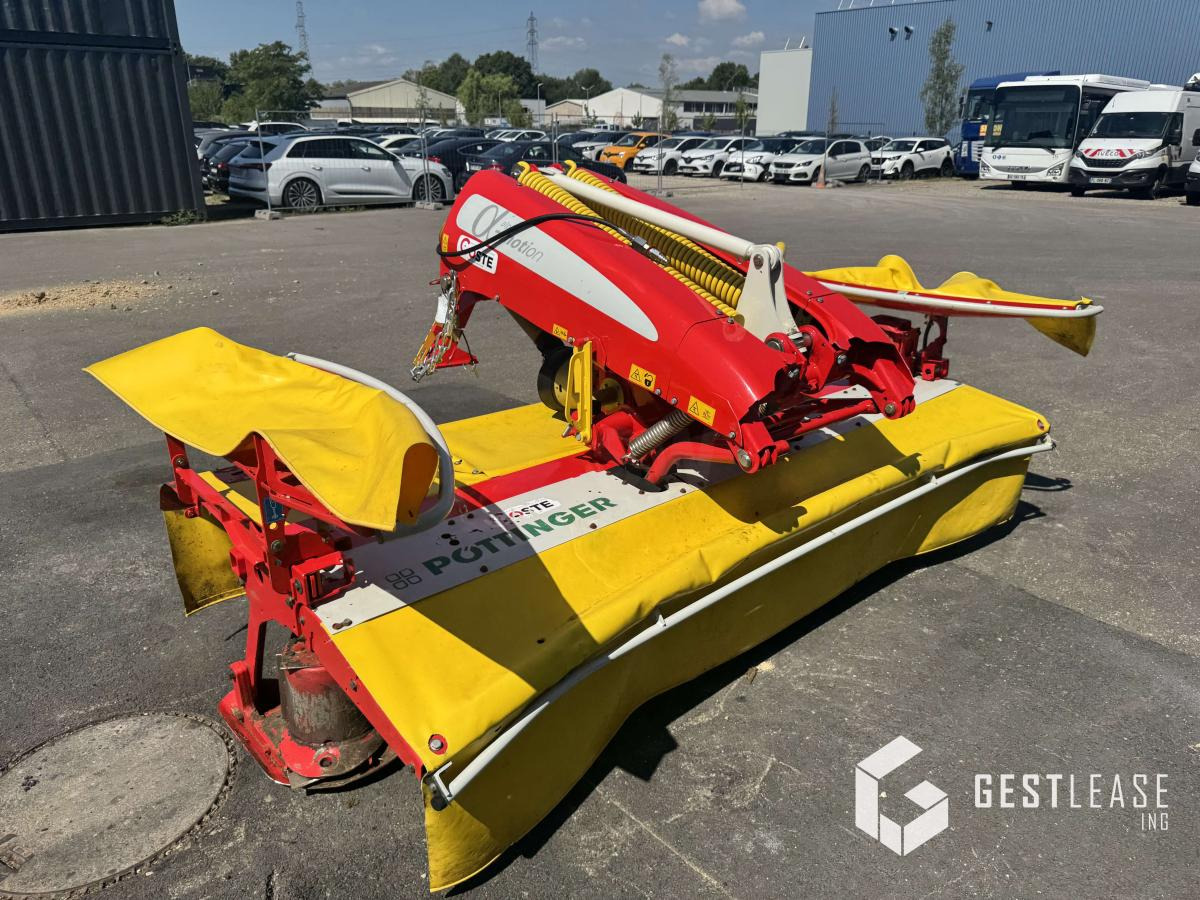 Pöttinger NOVACAT 301 ALPHA MOTION - Fűkasza: 3 kép. Pöttinger NOVACAT 301 ALPHA MOTION - Fűkasza: 3 kép.