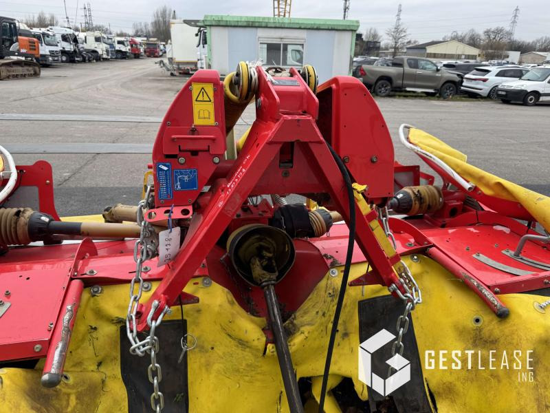 Pöttinger NOVACAT 301 ALPHA MOTION PRO ED - Fűkasza: 5 kép. Pöttinger NOVACAT 301 ALPHA MOTION PRO ED - Fűkasza: 5 kép.