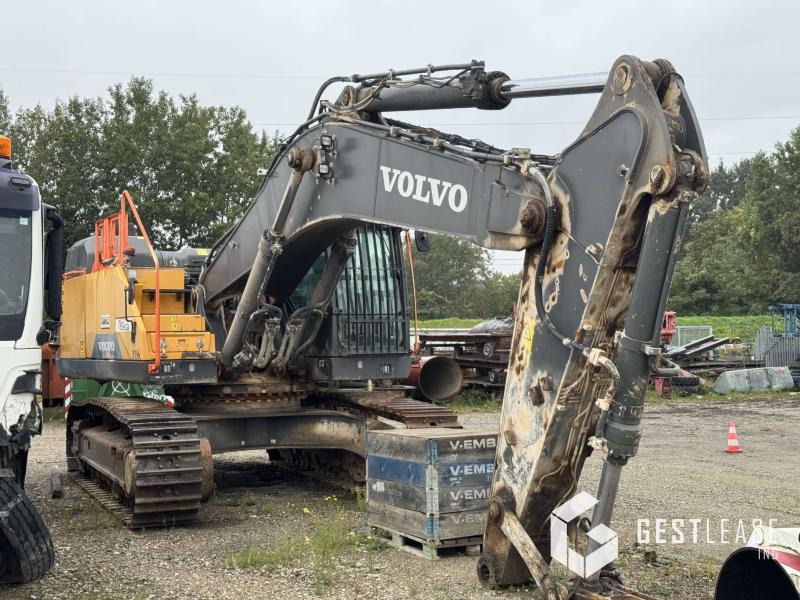 Volvo EC 480 EL - Lánctalpas kotró: 4 kép. Volvo EC 480 EL - Lánctalpas kotró: 4 kép.