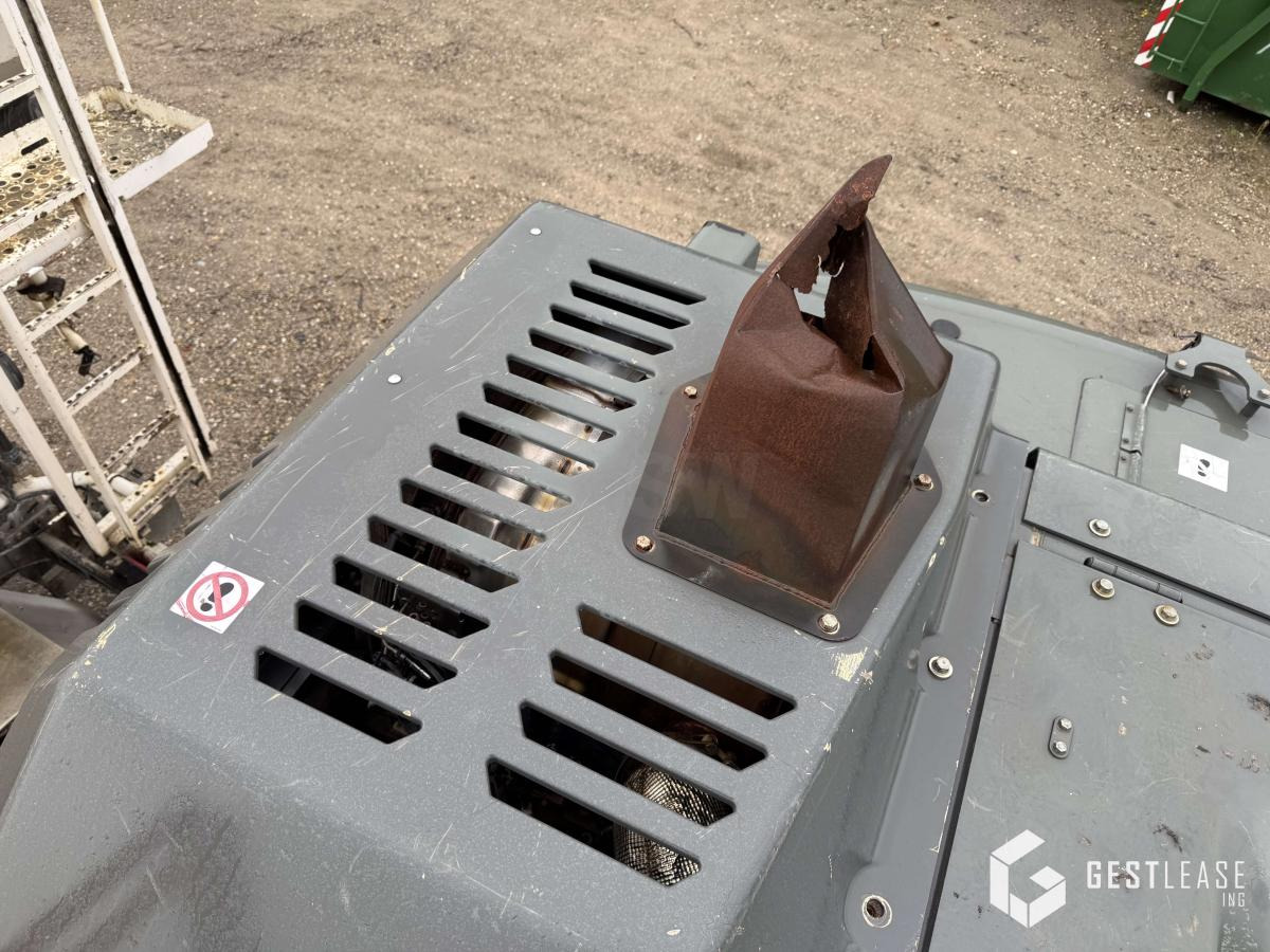 Lánctalpas kotró Volvo EC 480 EL: 24 kép. Lánctalpas kotró Volvo EC 480 EL: 24 kép.