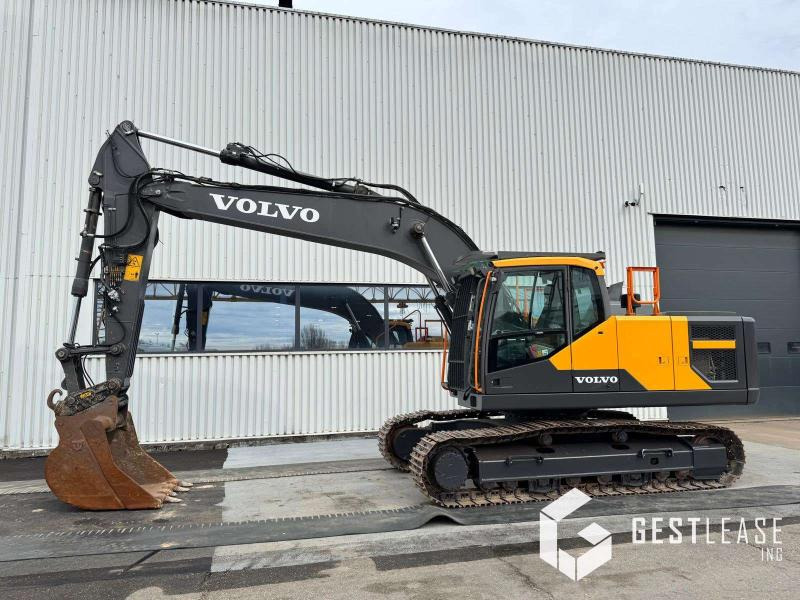 Volvo EC220 ENL - Lánctalpas kotró: 1 kép. Volvo EC220 ENL - Lánctalpas kotró: 1 kép.