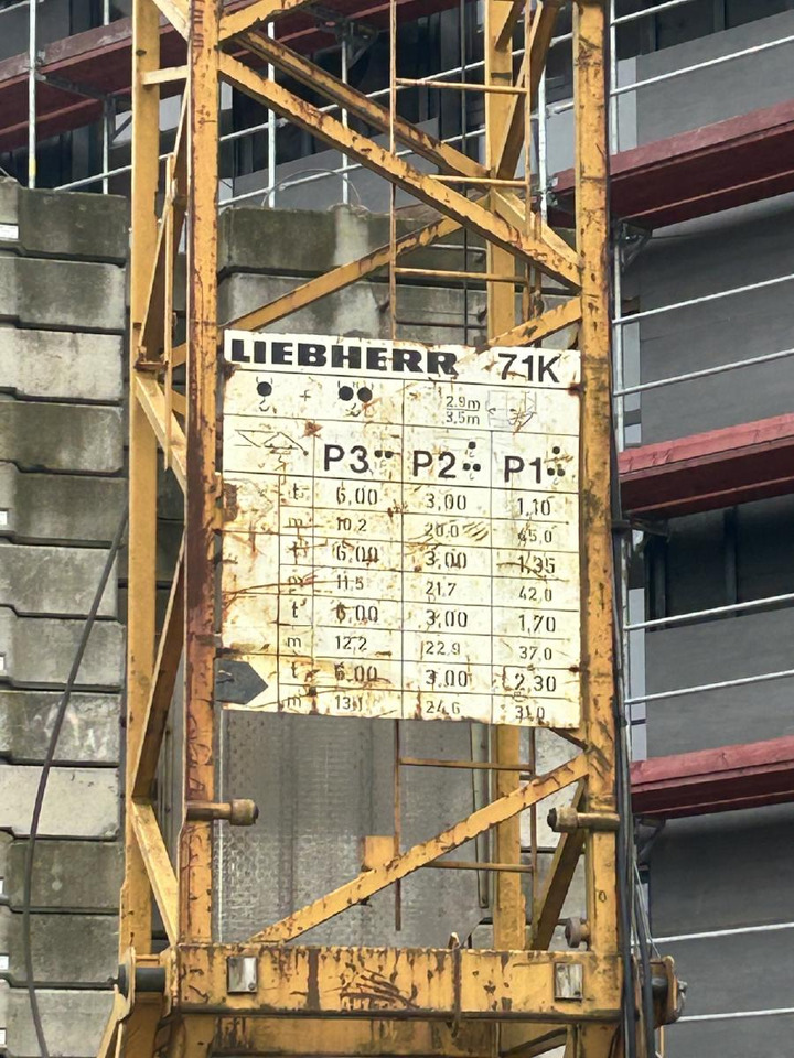 Liebherr 71k Baukran Turmdrehkran 71 K / Baujahr 2003 gebraucht - Toronydaru: 5 kép. Liebherr 71k Baukran Turmdrehkran 71 K / Baujahr 2003 gebraucht - Toronydaru: 5 kép.