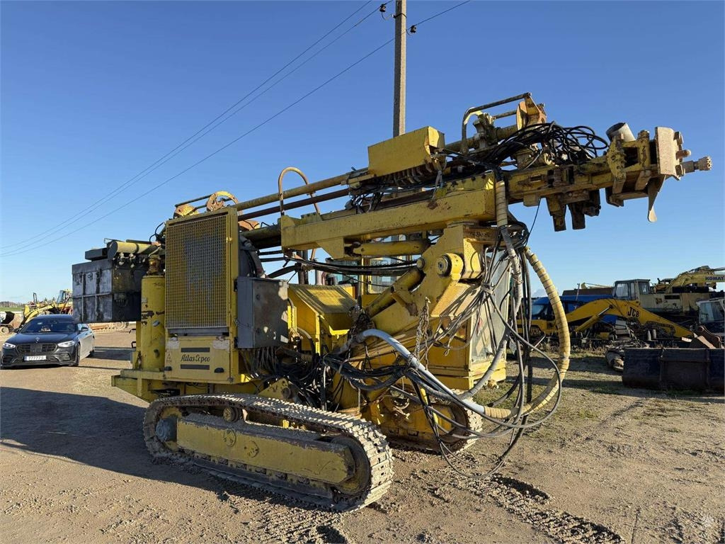 Atlas Copco ROC 860 HC , drill - Fúrógép: 4 kép. Atlas Copco ROC 860 HC , drill - Fúrógép: 4 kép.