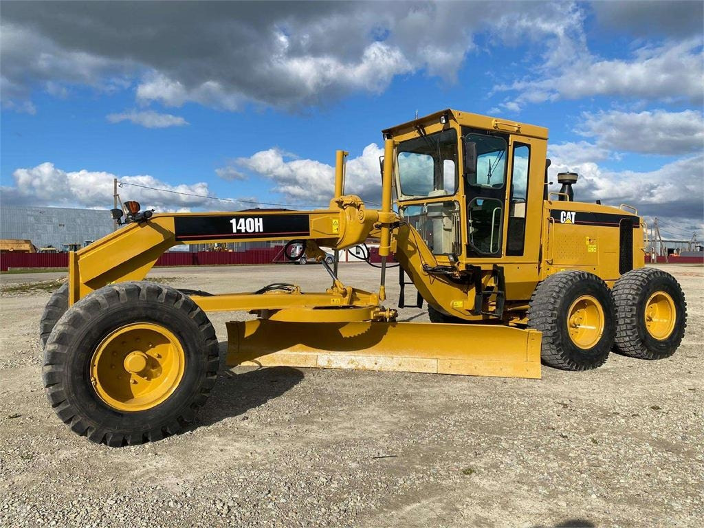 CAT 140 H - Gréder: 3 kép. CAT 140 H - Gréder: 3 kép.