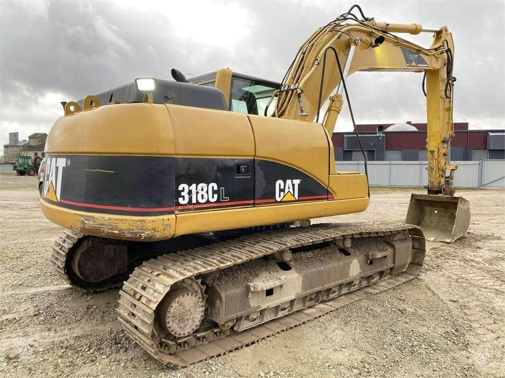 CAT 318 CL - Lánctalpas kotró: 5 kép. CAT 318 CL - Lánctalpas kotró: 5 kép.