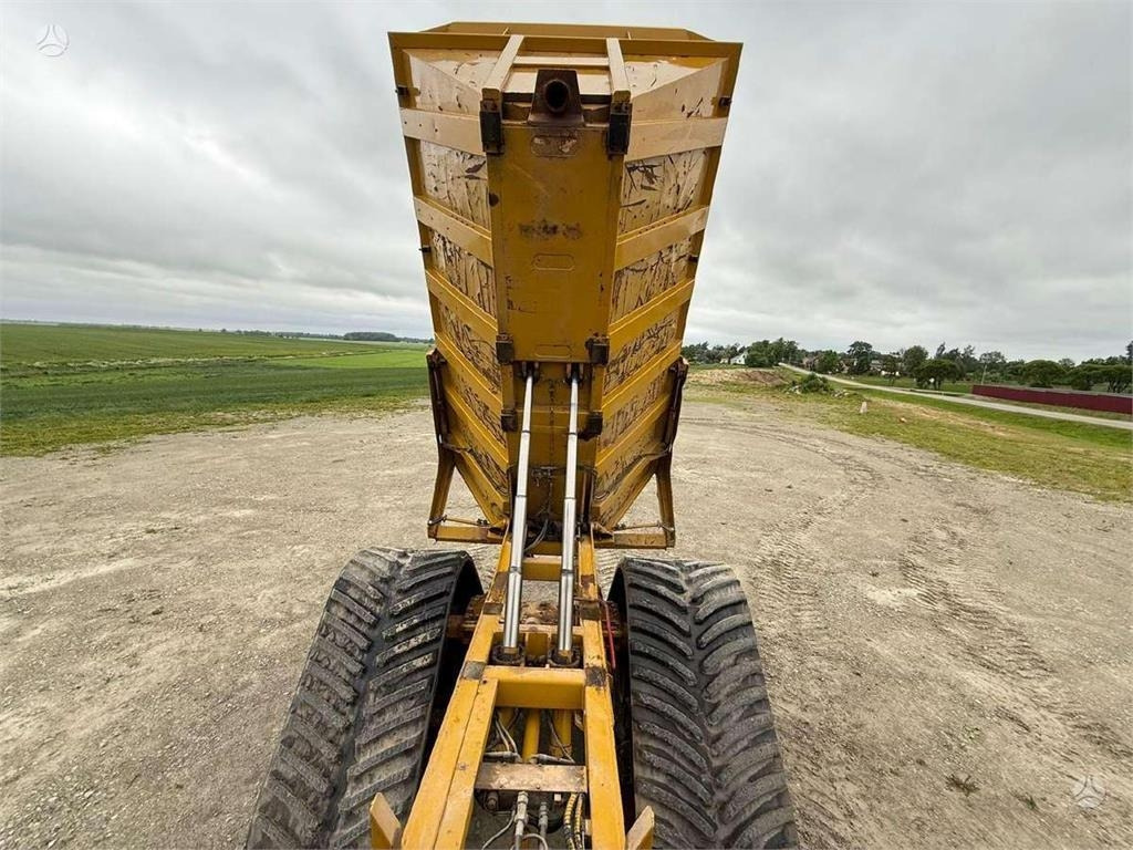 Csuklós dömper CAT TerraGator 2104 CE&EPA: 12 kép. Csuklós dömper CAT TerraGator 2104 CE&EPA: 12 kép.