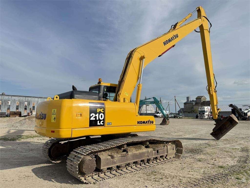 Komatsu PC 210 LC-7 LONGREACH  - Lánctalpas kotró: 5 kép. Komatsu PC 210 LC-7 LONGREACH  - Lánctalpas kotró: 5 kép.