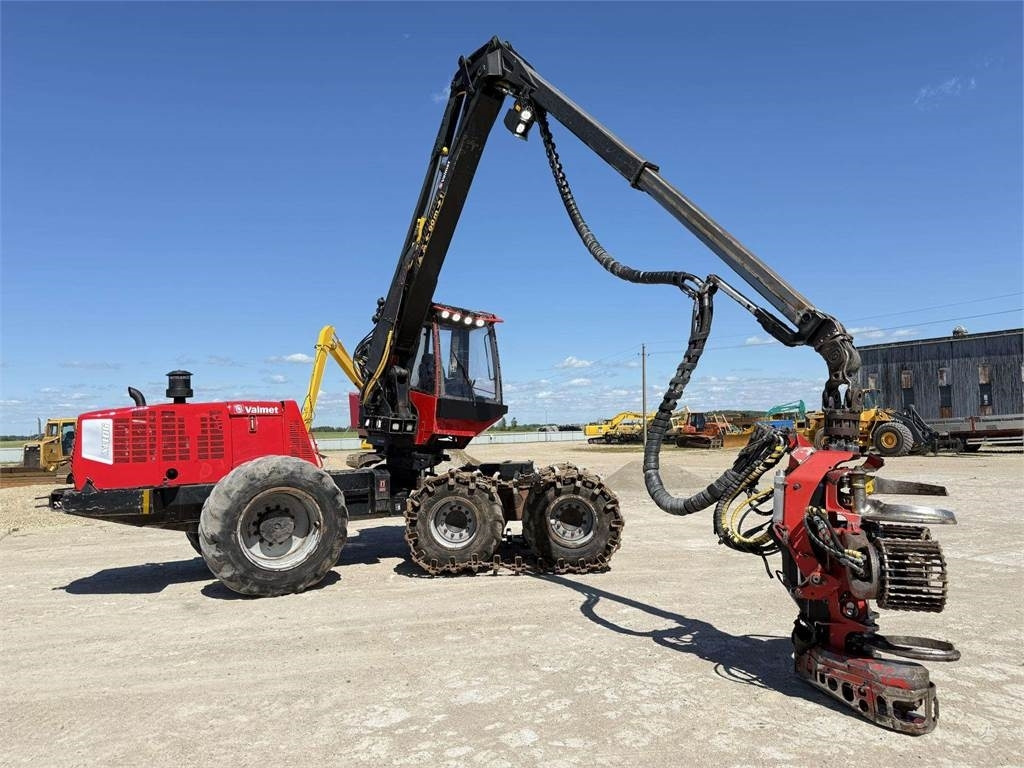 Fakitermelő gép Valmet 901 TX , SP561LF: 8 kép. Fakitermelő gép Valmet 901 TX , SP561LF: 8 kép.