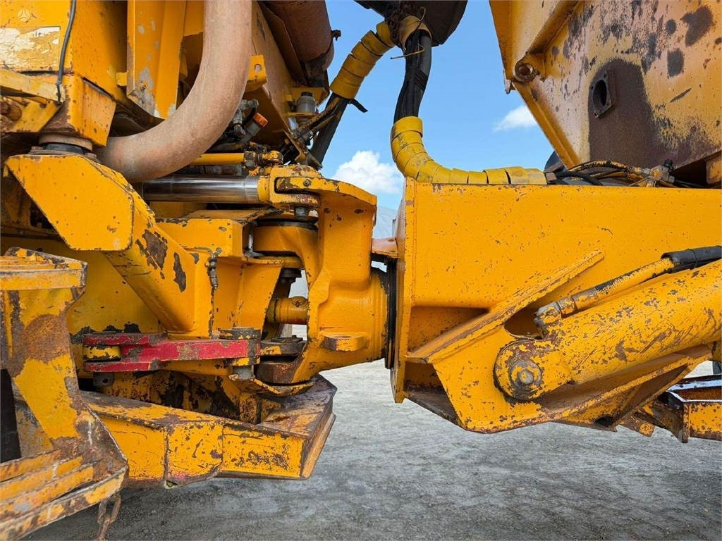 Csuklós dömper Volvo A25C, Nr. 5: 15 kép.