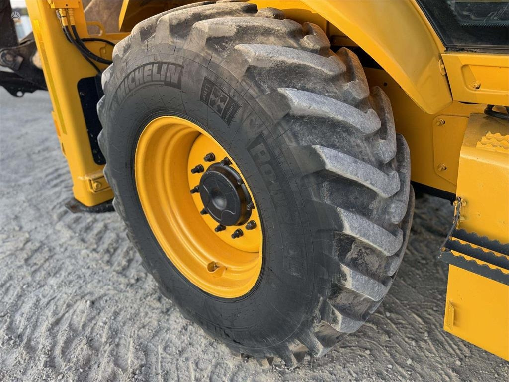 Kotrórakodó Volvo BL 71: 20 kép. Kotrórakodó Volvo BL 71: 20 kép.