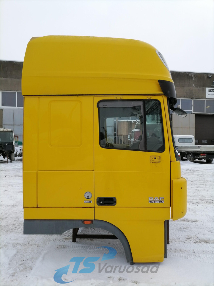 DAF Cab XF105 - Fülke és belső tér - Teherautó: 4 kép. DAF Cab XF105 - Fülke és belső tér - Teherautó: 4 kép.