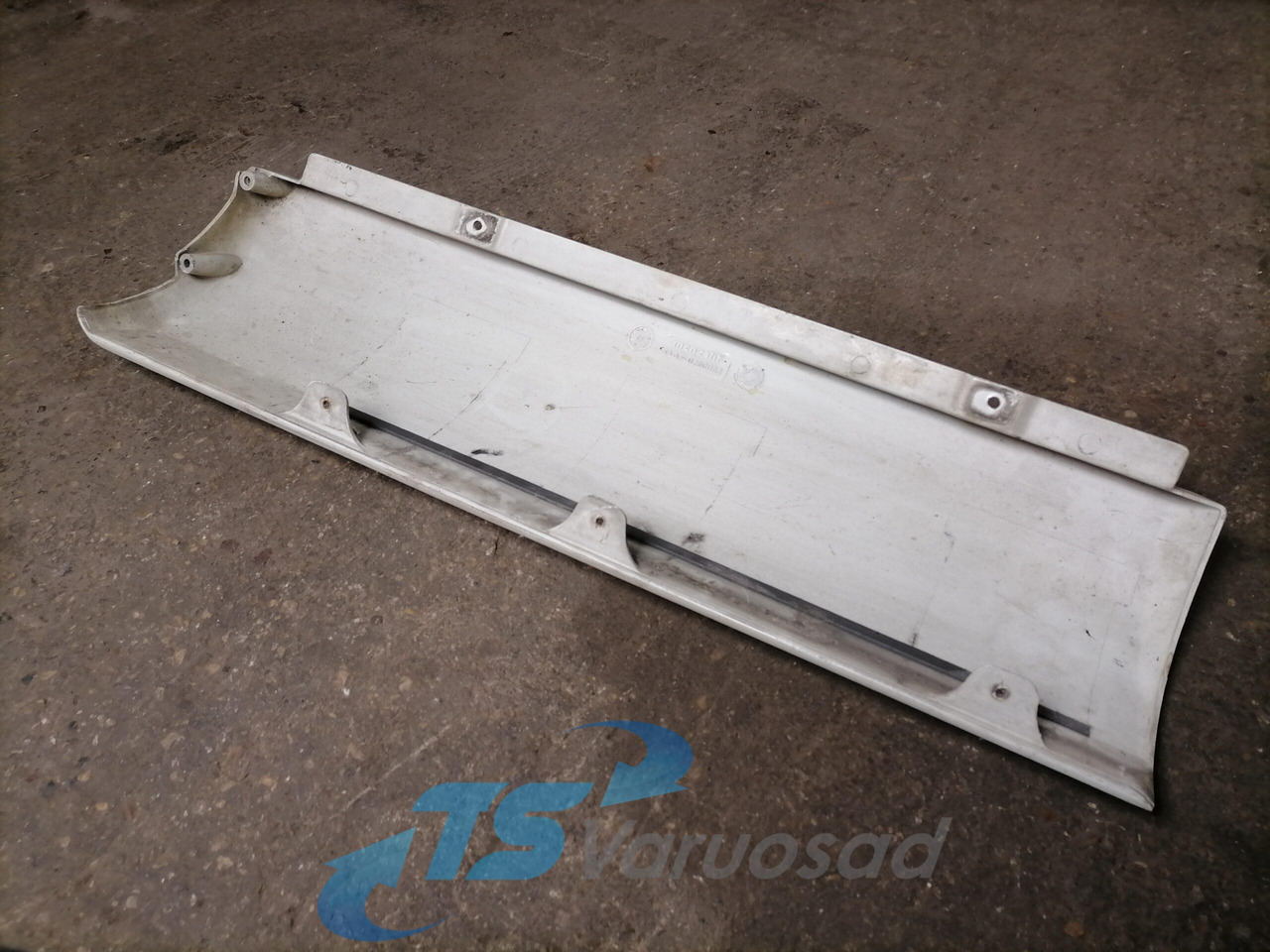 DAF Cab corner 0280063 - Rács - Teherautó: 4 kép. DAF Cab corner 0280063 - Rács - Teherautó: 4 kép.