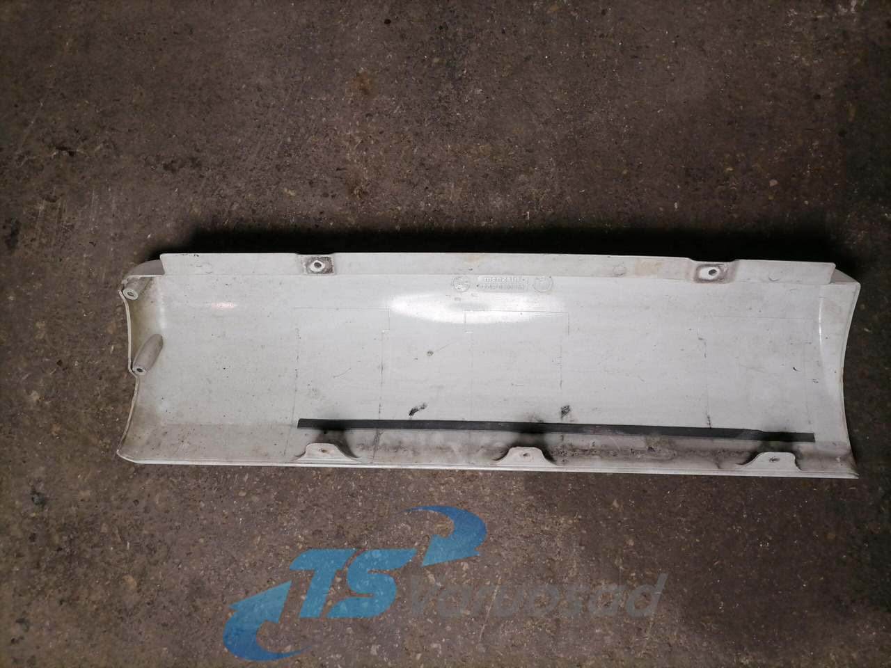 DAF Cab corner 0280063 - Rács - Teherautó: 5 kép. DAF Cab corner 0280063 - Rács - Teherautó: 5 kép.