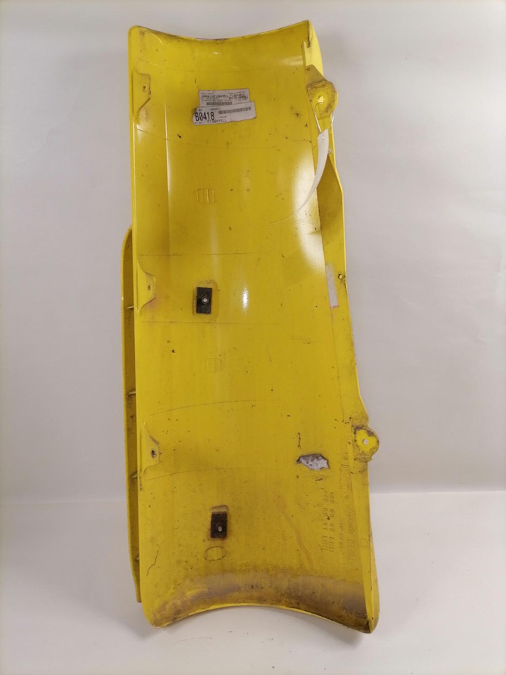 DAF Cab corner 1400011 - Rács - Teherautó: 3 kép. DAF Cab corner 1400011 - Rács - Teherautó: 3 kép.