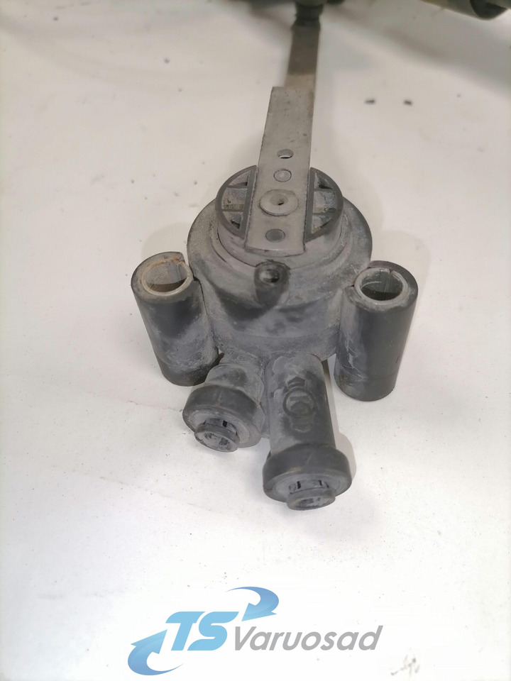 DAF Cab lock, DAF 1427612 - Fülke felfüggesztés - Teherautó: 2 kép. DAF Cab lock, DAF 1427612 - Fülke felfüggesztés - Teherautó: 2 kép.