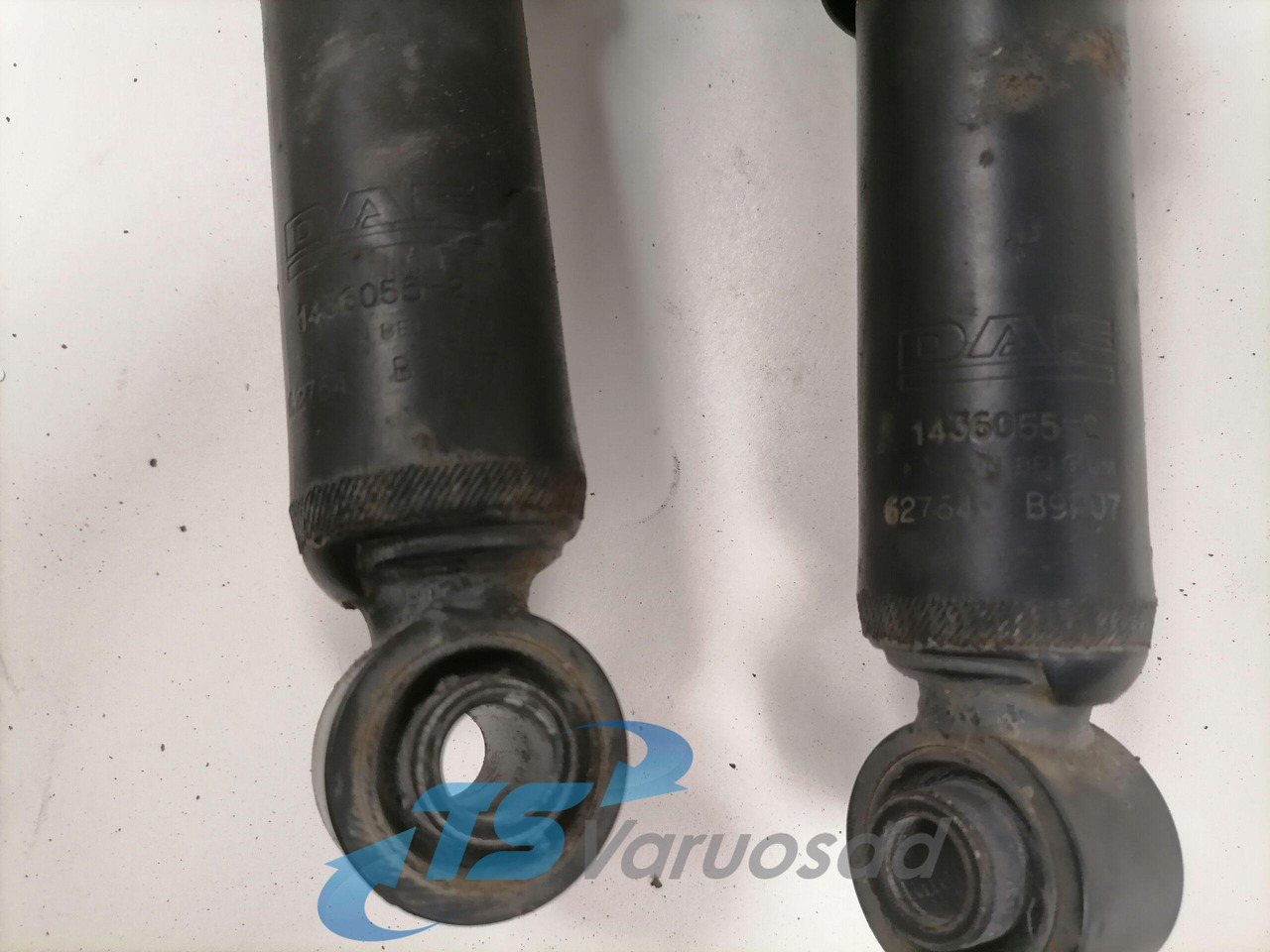DAF Cab lock, DAF 1427612 - Fülke felfüggesztés - Teherautó: 3 kép. DAF Cab lock, DAF 1427612 - Fülke felfüggesztés - Teherautó: 3 kép.